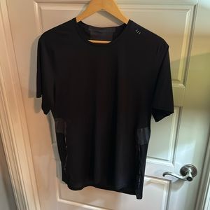 Lululemon athletic short sleeve